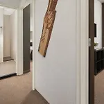 La Reine Hotel 3*