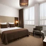 Hotel La Reine