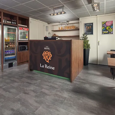 Hotel La Reine 3*