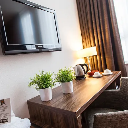Otel La Reine 3*
