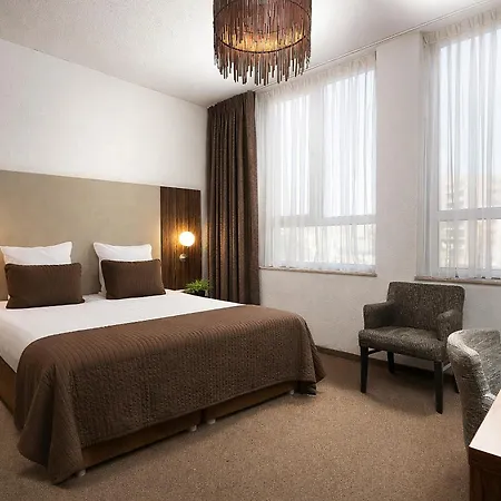 Hotel La Reine